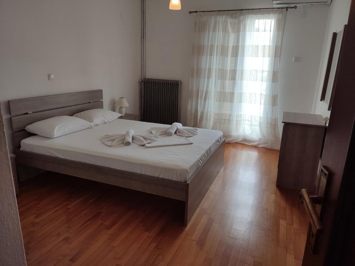 Thea Court Clio & Erato Apartments Палеон-Цифликион Экстерьер фото
